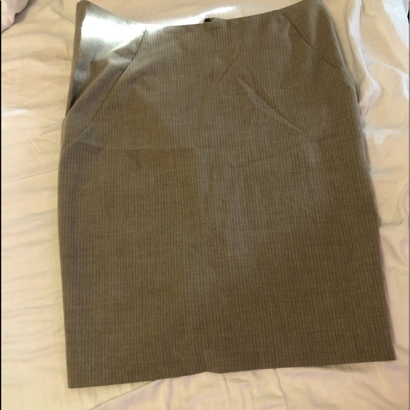 Grey Skirt - Picture 1 of 2